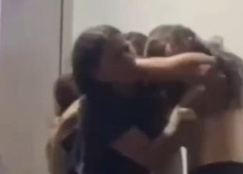 Atraque: Donzelas vão pra porrada com tapas e puxões de cabelo durante festa no Amazonas; Veja!