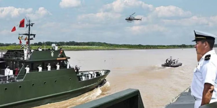 Peru e Colômbia deslocam militares para fronteira com Brasil