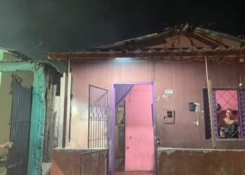 Incêndio agora à noite consome casa no Japiim