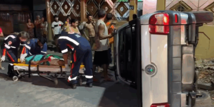 Bebum: Visivelmente embriagado, homem perde controle e carro capota na zona norte