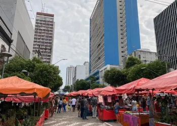 Feira de Artesanato do Centro, movimenta as manhãs de domingo
