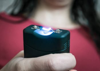 Arma de choque  – Mulheres no Amazonas podem usar para se defender