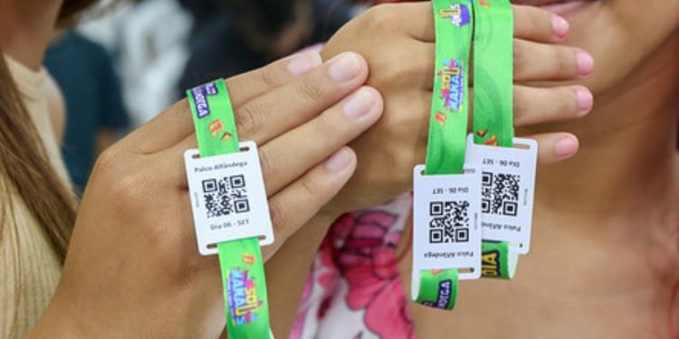 Prefeitura inicia troca de pulseiras para o ‘#SouManaus Passo a Paço 2025’