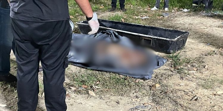 corpo em cova rasa é achado com 19 tiros na zona leste de Manaus