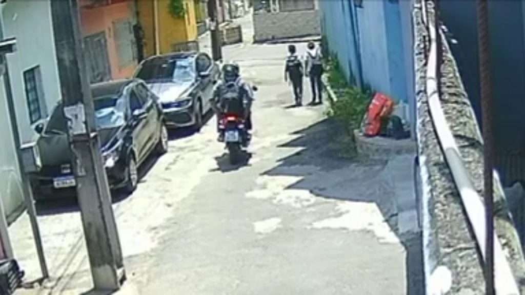 No Coroado, estudantes de 10 e 12 anos são vítimas de assalto na saída da escola