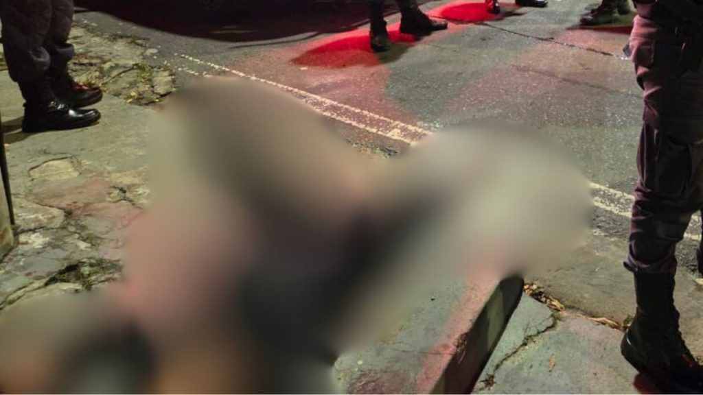 Justiceiro atira em assaltantes no Alvorada após roubo a posto; um morreu