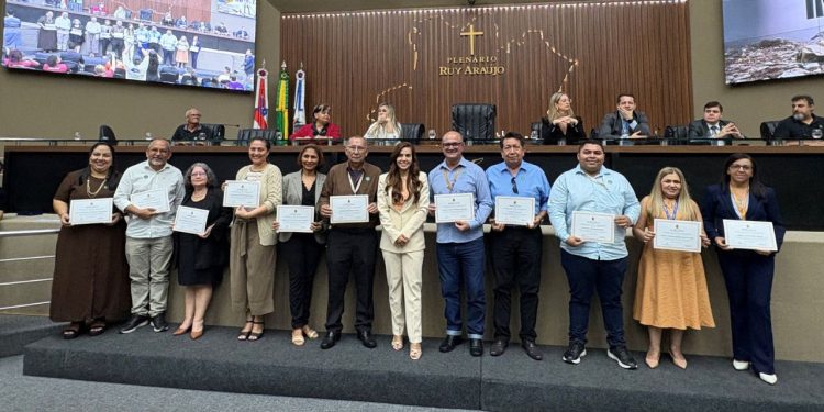 ALEAM reconhece SENAI e IEL Amazonas por contribuição no combate ao trabalho infantil