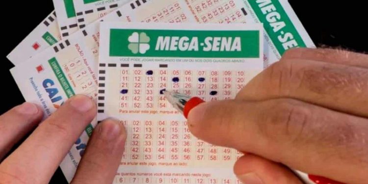 Mega-Sena sorteia prêmio acumulado