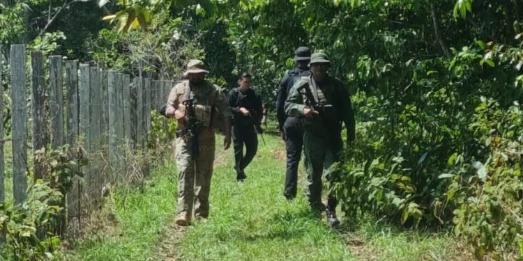 Polícia acaba com invasão no bairro Tarumã