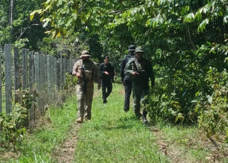 Polícia acaba com invasão no bairro Tarumã
