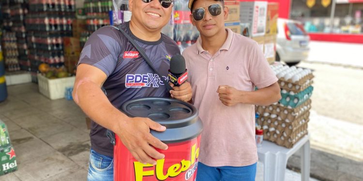 Zé do Ovo Manôa Promovendo Flesh Cola