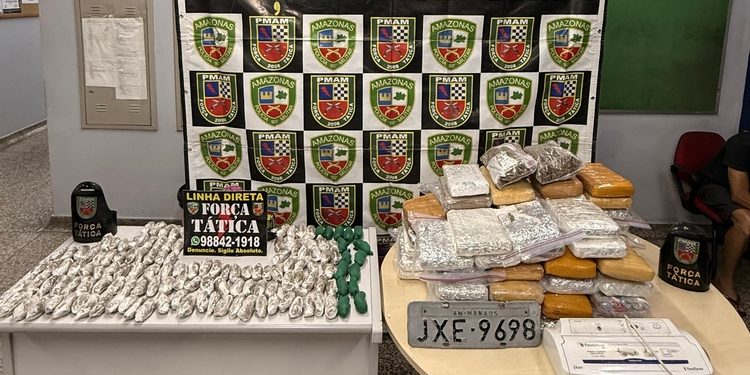 80 quilos de drogas  em um freezer; tentaram esconder mas não deu certo