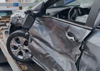 Colisão de carro deixa feridos no São Jorge