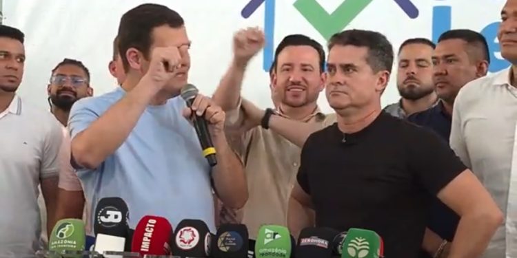 Entrega de 600 registros de imóveis no Morro da Liberdade