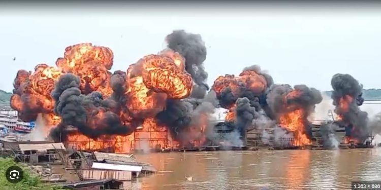 PF explode balsas, polui as águas e gera revolta