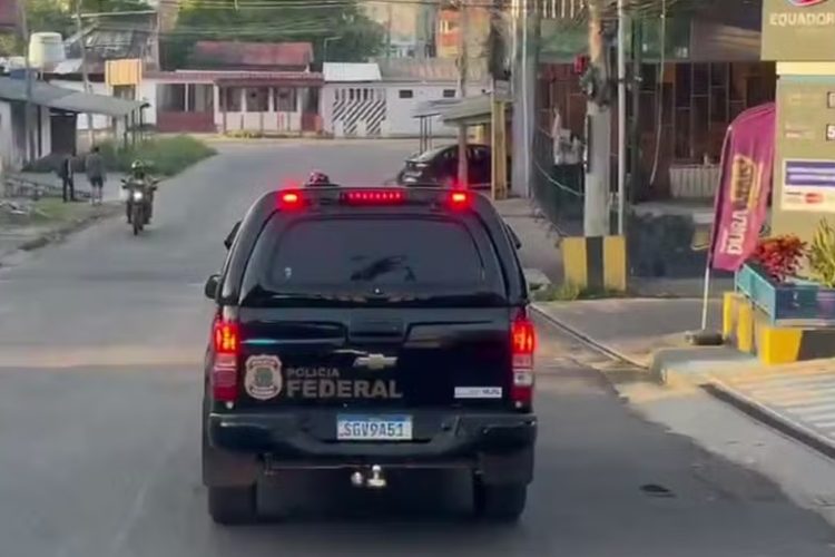 Membros do PCC são presos pela Federal