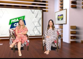Pra cima com Maria Ferro e Francy Amorim