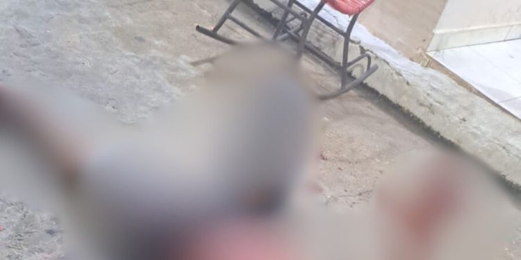 Depois de ser esfaqueado, homem é encontrado todo ensaquentad0 em Itacoatiara; VEJA