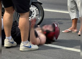 Colisão deixa motociclista ferida na Av. Constantino Nery