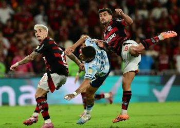 Mengão defende vaga na final da Libertadores contra o Racing nesta quarta (29)