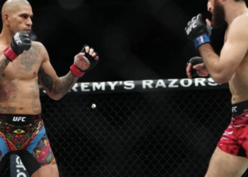 CAMPEÃO DO UFC – Poatan nocauteia Ankalaev com cruzado de direita