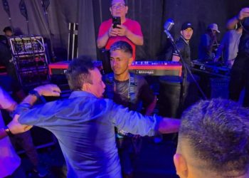 Bebedeira e bate boca na festa de 173 anos de Parintins