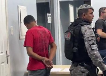 Assaltante deu martelada na cabeça da vítima ao exigir celular; pegou 20 pontos