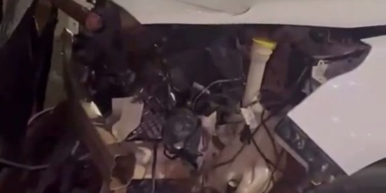 Acidente grave deixa motorista ferido e carro destruído. VÍDEO