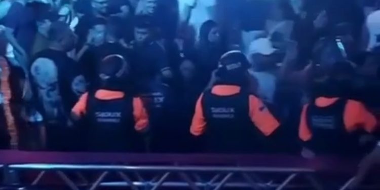Vídeo mostra confusão por causa de bebida no show “Garota Vip”
