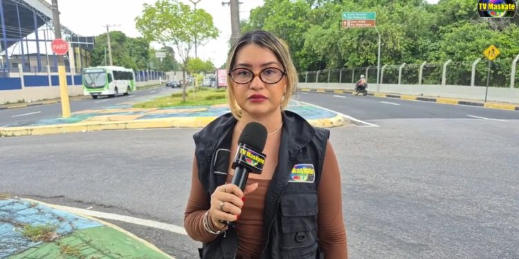 Madrugada de fogo: oficina é consumida por chamas na zona oeste