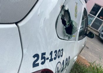 Viatura é apedrejada – Bandidagem não respeita nem a polícia na Redenção