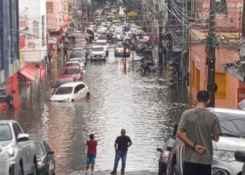 Previsão meteorológica é de muita chuva nesta segunda (13)