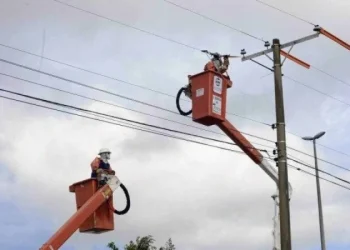 Bairros e ramais ficarão sem energia nesta quarta-feira em Manaus