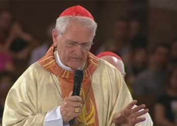 Dom Leonardo renuncia