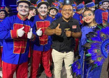 Prefeitura de Manaus Realiza Parada Natalina na Ponta Negra