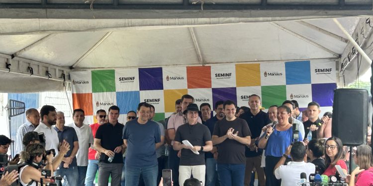 Assinatura da ordem de serviço para recapeamento asfáltico da zona Norte