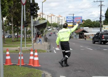 Trânsito terá mudanças na Ponta Negra neste sábado por causa de corrida
