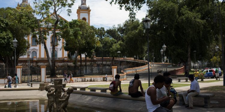 Praça da Matriz volta a gerar alerta entre comerciantes e visitantes