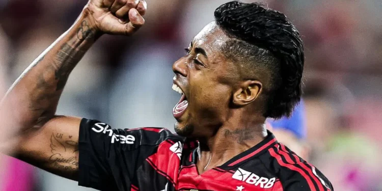 Flamengo goleia Sport por 3 a 0 no Maracanã e assume liderança provisória do Brasileirão