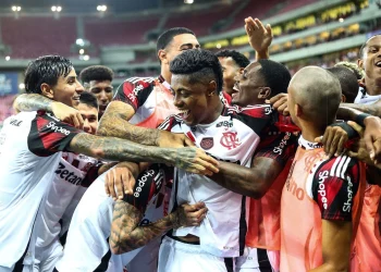Goleada e rebaixamento: Flamengo vence o Sport por 5 a 1