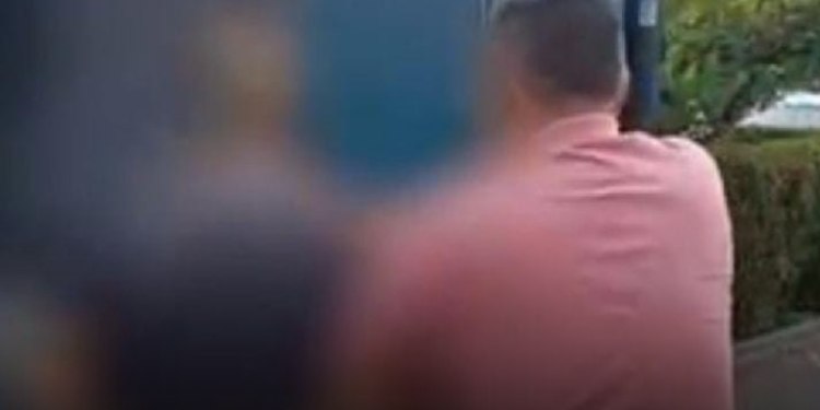 Manteve a grávida em cárcere privado e forçou a dar à luz em casa; violência contra a mulher