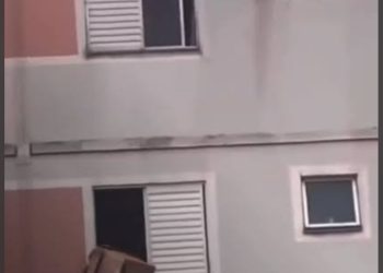 Ciúmes e medo de ser corno – Agrediu a companheira após ver conversas no celular da vítima; ela pulou pela janela