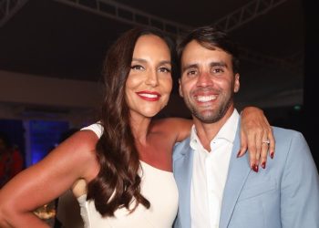 Ivete anuncia fim de casamento