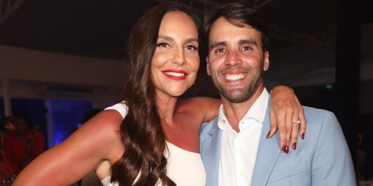 Ivete anuncia fim de casamento