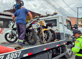 Fiscalização de Trânsito da Prefeitura de Manaus resulta em remoção de 13 Motocicletas na zona norte
