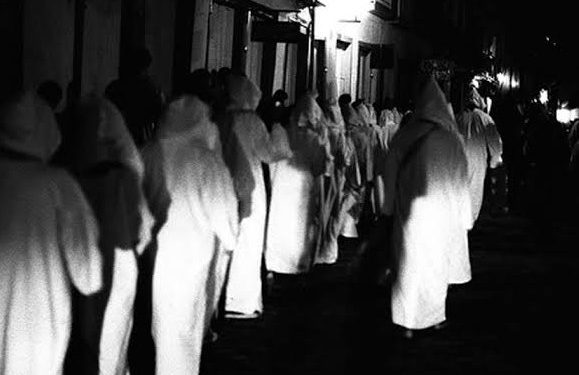 PROCISSÃO DOS MORTOS – Terror no cemitério de Santa Helena