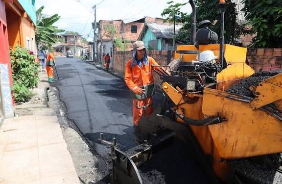 Prefeitura de Manaus lança novo pacote para recapear 141 ruas na zona norte