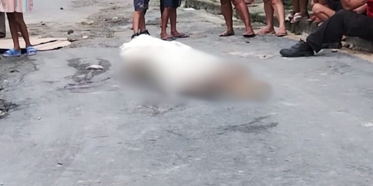 Vulgo 'Chorão' atende ligação e acaba morto na zona leste de Manaus
