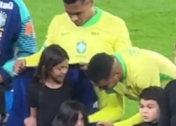 BAITA ATITUDE DOS CRAQUES DA NOSSA SELEÇÃO!!