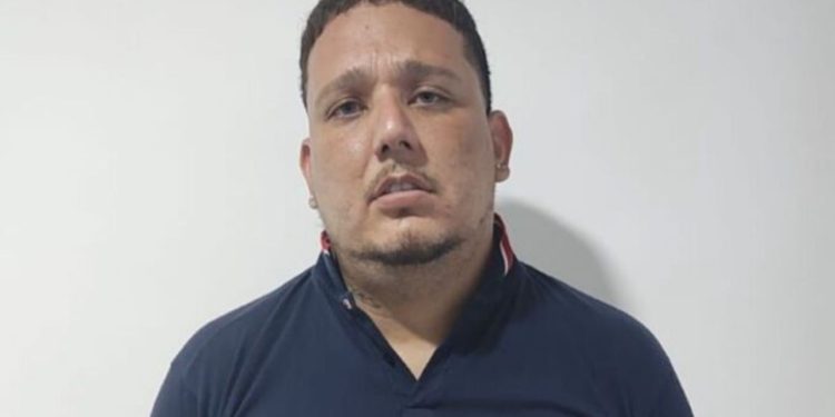 Procurado por decapitar mulher é preso em apartamento de luxo na Ponta Negra